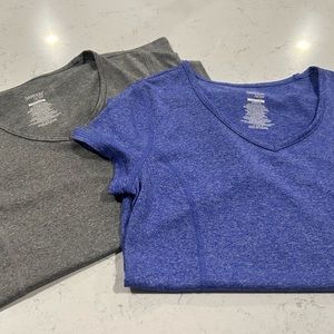 Danskin dry fit tops size small. Like new!